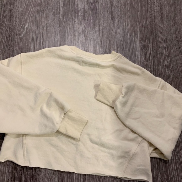 Pull & Bear cropped crewneck sweatshirt S - Picture 2 of 13